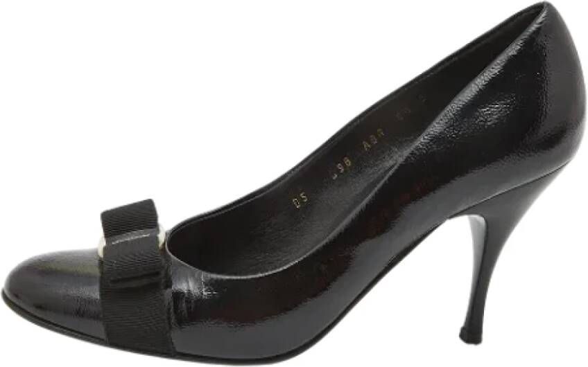 Salvatore Ferragamo Pre-owned Leather heels Black Dames