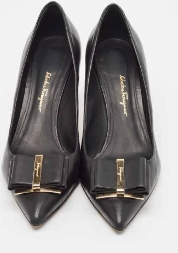 Salvatore Ferragamo Pre-owned Leather heels Black Dames