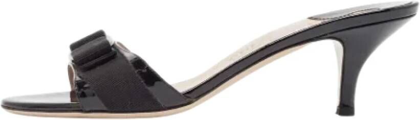 Salvatore Ferragamo Pre-owned Leather sandals Black Dames