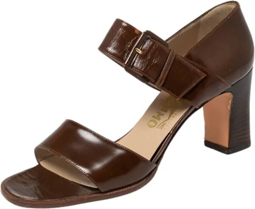 Salvatore Ferragamo Pre-owned Leather sandals Brown Dames