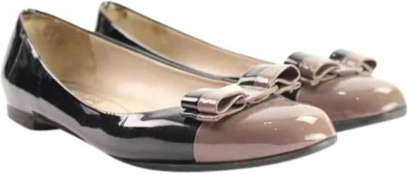 Salvatore Ferragamo Pre-owned Platte schoenen Black Dames