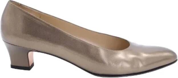 Salvatore Ferragamo Pre-owned Pumps Gray Dames