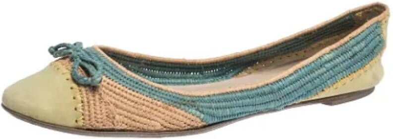 Salvatore Ferragamo Pre-owned Raffia flats Beige Dames