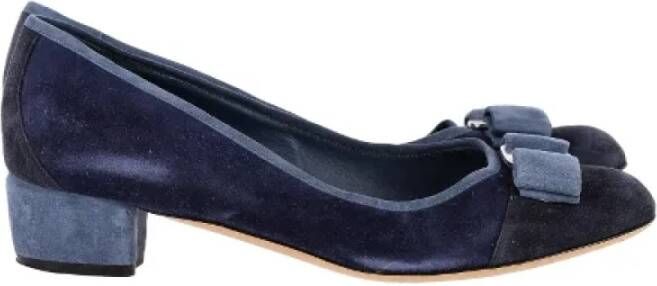 Salvatore Ferragamo Pre-owned Suede heels Blue Dames