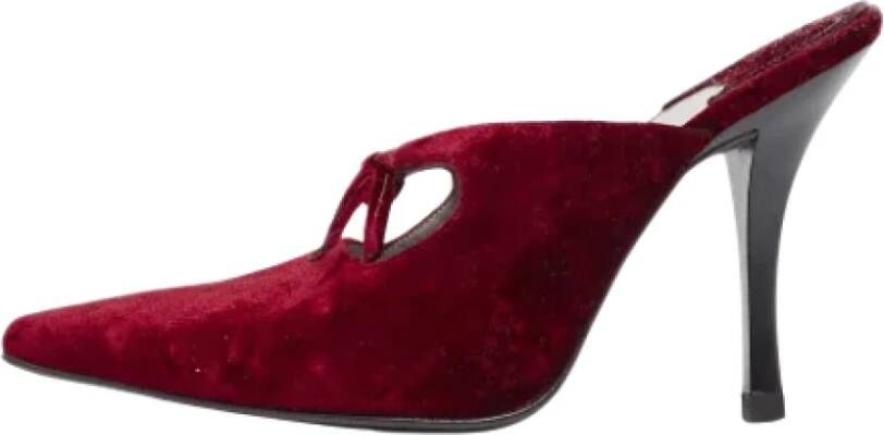 Salvatore Ferragamo Pre-owned Velvet sandals Red Dames