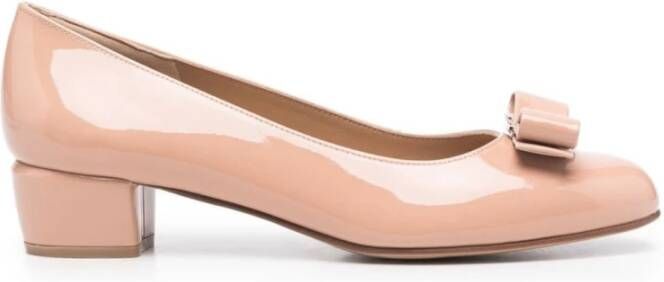 Salvatore Ferragamo Vara pumps Beige Dames