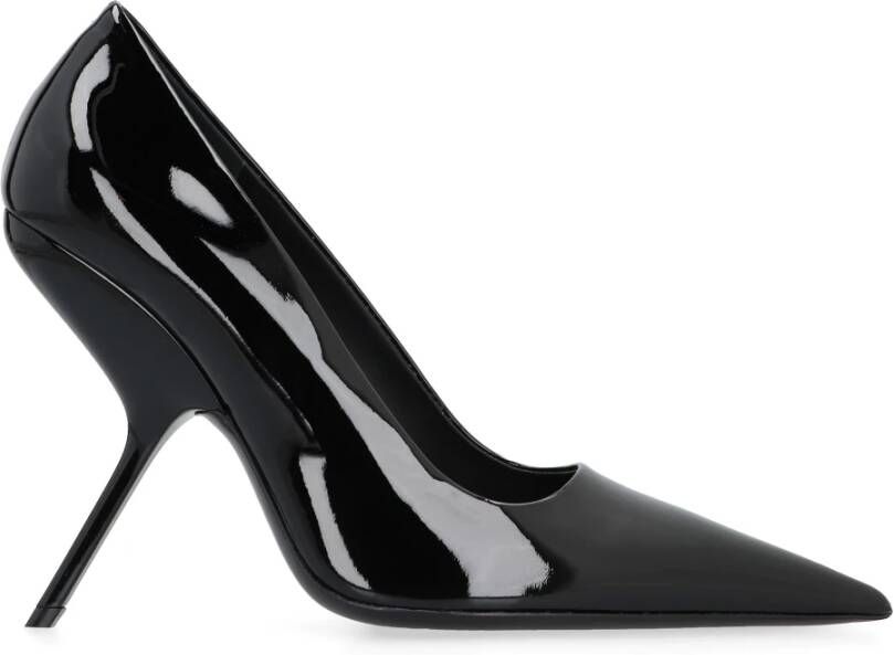 Salvatore Ferragamo Puntige Neus Stiletto Hakken Pumps Black Dames