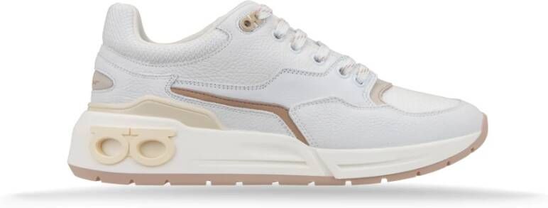 Salvatore Ferragamo Sneakers van geperst leer met mesh details White Dames