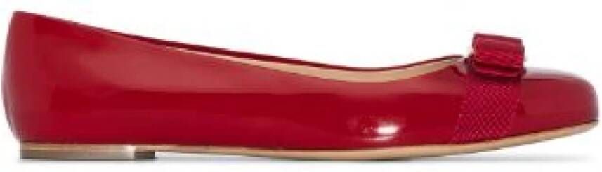 Salvatore Ferragamo Rode platte schoenen Elegant stijl Red Dames