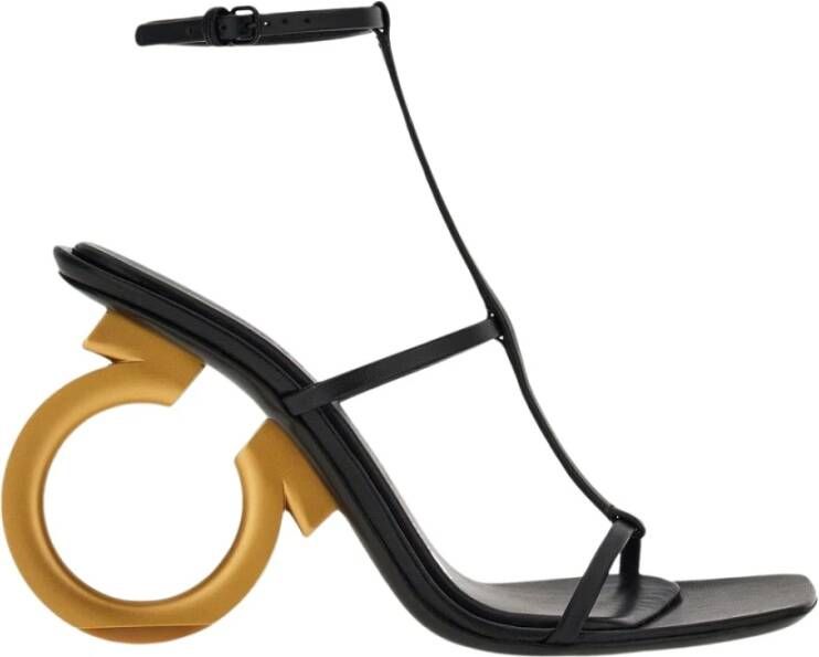 Salvatore Ferragamo Zwarte Sandalen met Runway Gancio T.10.5 Zwart Dames