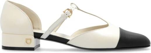 Salvatore Ferragamo Mascarpone Nero Ballerina's Schoenen White Dames