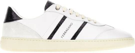 Salvatore Ferragamo Stijlvolle Sneakers voor Mannen en Vrouwen White Heren