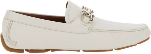 Salvatore Ferragamo Witte loafers met Gancini-plaque White Heren