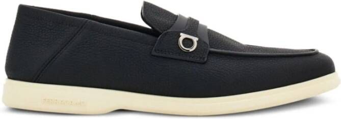 Salvatore Ferragamo Zwarte Loafers van Gehamerd Leer met Metalen Gancini Detail Black Heren