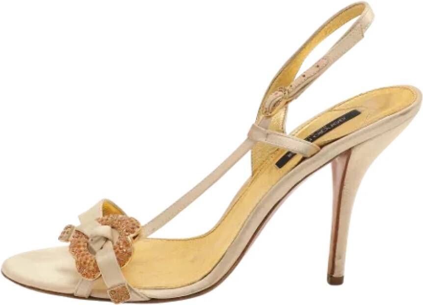 Sergio Rossi Pre-owned Satin sandals Beige Dames