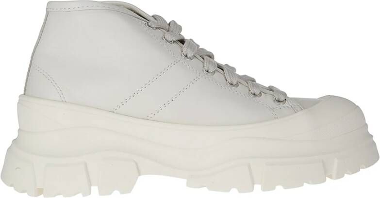 Sofie D'hoore Hoge Lace-up Sneakers met Rubberen Zool Beige Dames