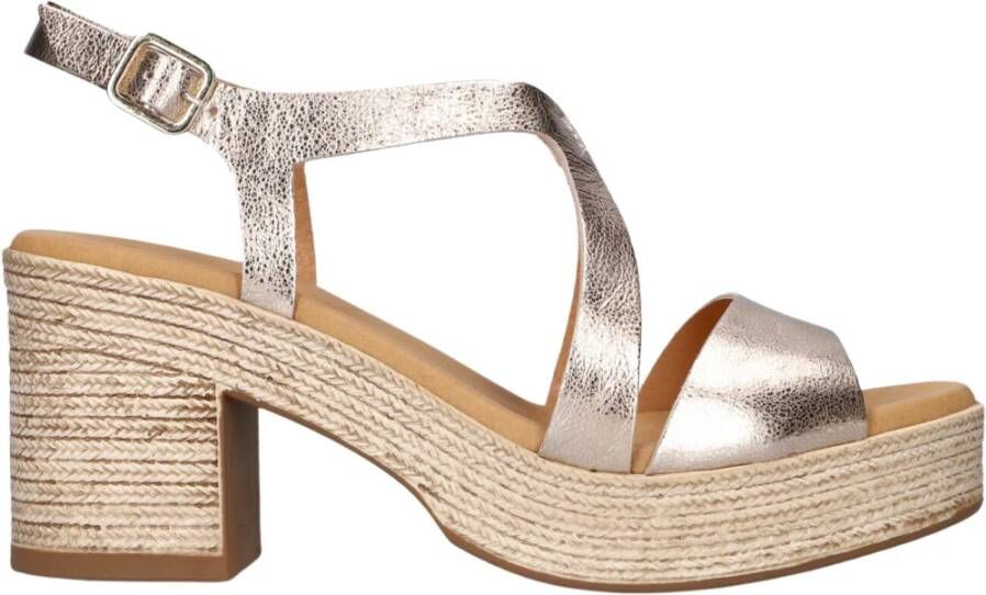 Stefano Lauran Gouden Leren Sandalen met Thong Stijl Yellow Dames