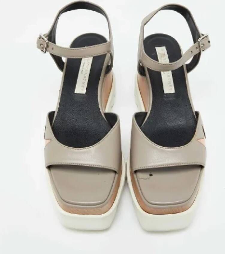 Stella McCartney Pre-owned Leather sandals Gray Dames