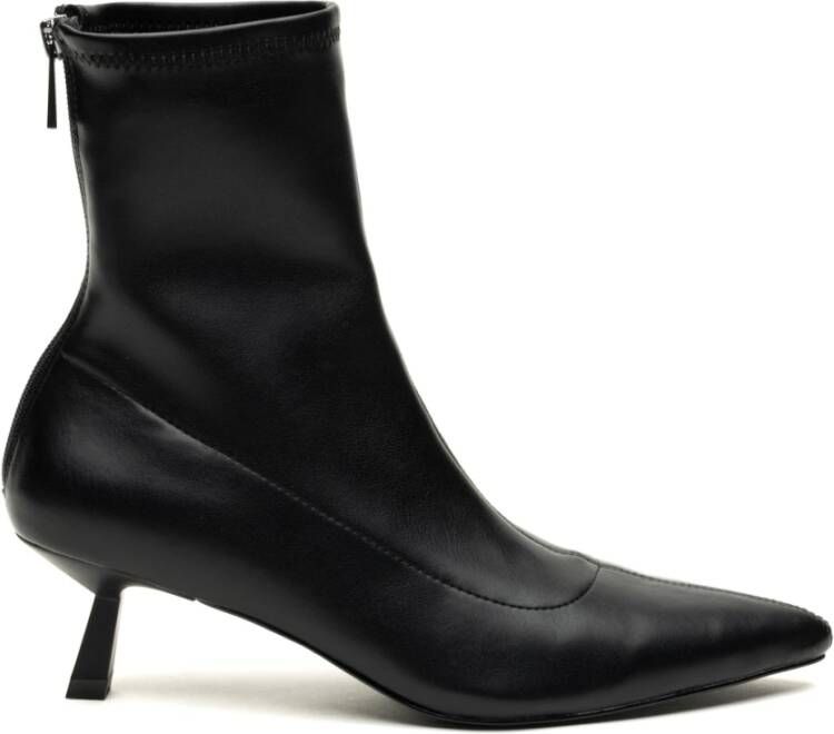 Steve Madden Zwarte Enkellaarzen Tronchetto Stijl Black Dames