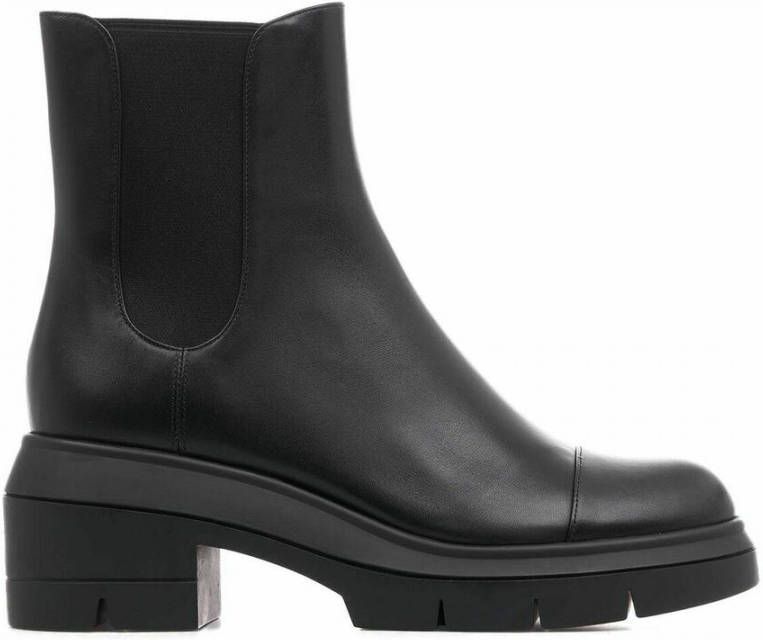 Stuart Weitzman Norah Chelsea Boot Gedurfde stijl en duurzaamheid Black Dames