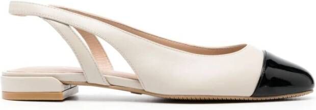 Stuart Weitzman Ballerina`s met uitsnijdingen Beige Dames