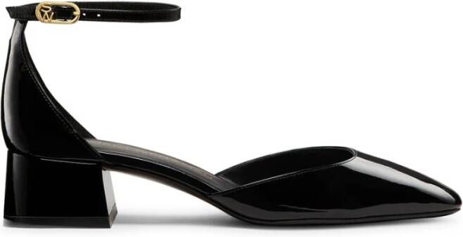 Stuart Weitzman Elegante Strap Pump met Vrouwelijke Details Black Dames