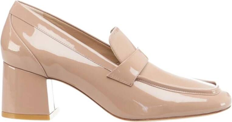 Stuart Weitzman Gelakte Leren Loafers Beige Dames