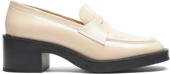 Stuart Weitzman Moderne Loafer met 40-mm Blokhak Beige Dames