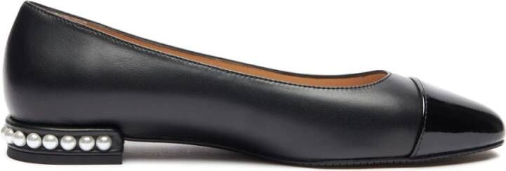 Stuart Weitzman Parelversierde Ballet Flat Black Dames