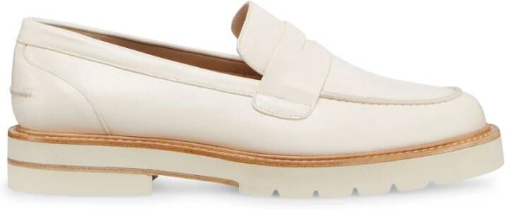 Stuart Weitzman Verhoog je stijl met Parker Lift Loafer Beige Dames