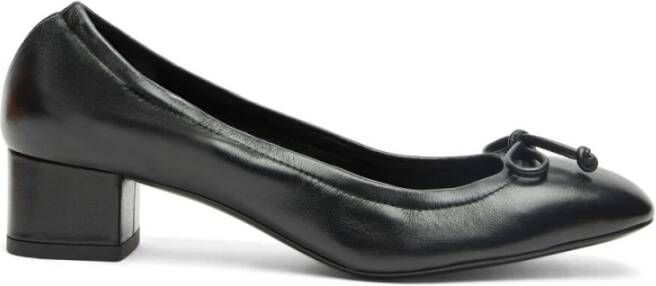 Stuart Weitzman Verhoogde Ballet Pump Schoen Black Dames