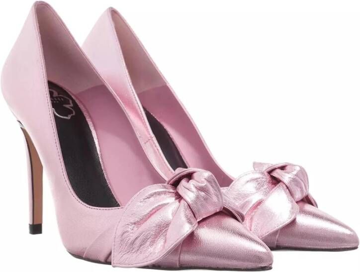 Ted Baker Sandalen Ryal 100mm Metallic Bow Court Shoe in poeder roze