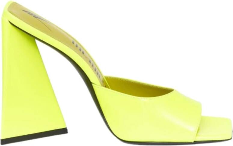 The Attico Gele platte schoenen met piramidehak Yellow Dames