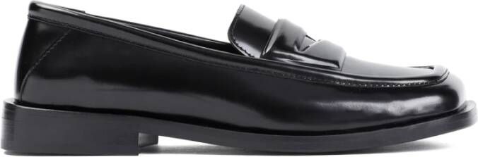 The Attico Zwarte Leren Loafers met Asymmetrische Neus Black Dames