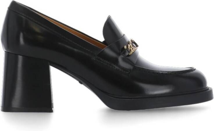 TOD'S Zwarte Leren Loafer met Gouden Logo Black Dames