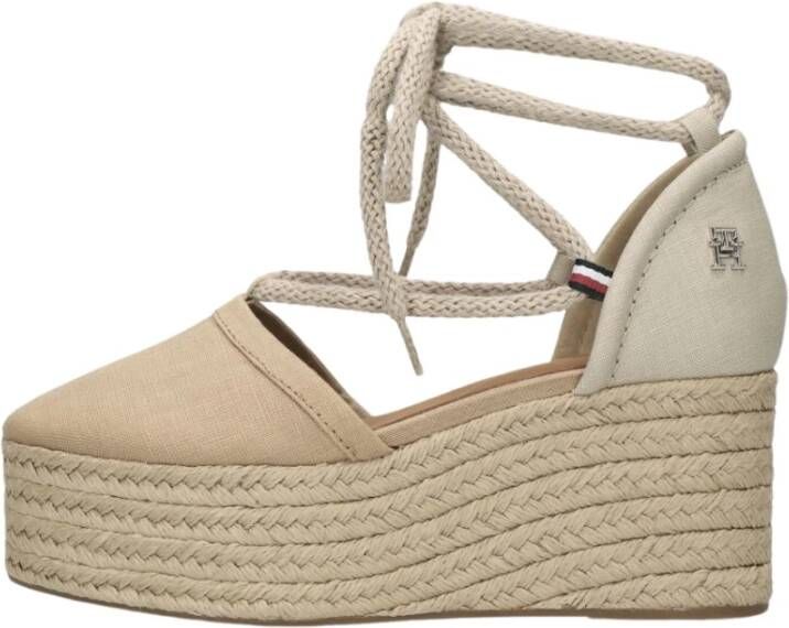 Tommy Hilfiger Beige Closed Toe Flatform Espadrilles Beige Dames