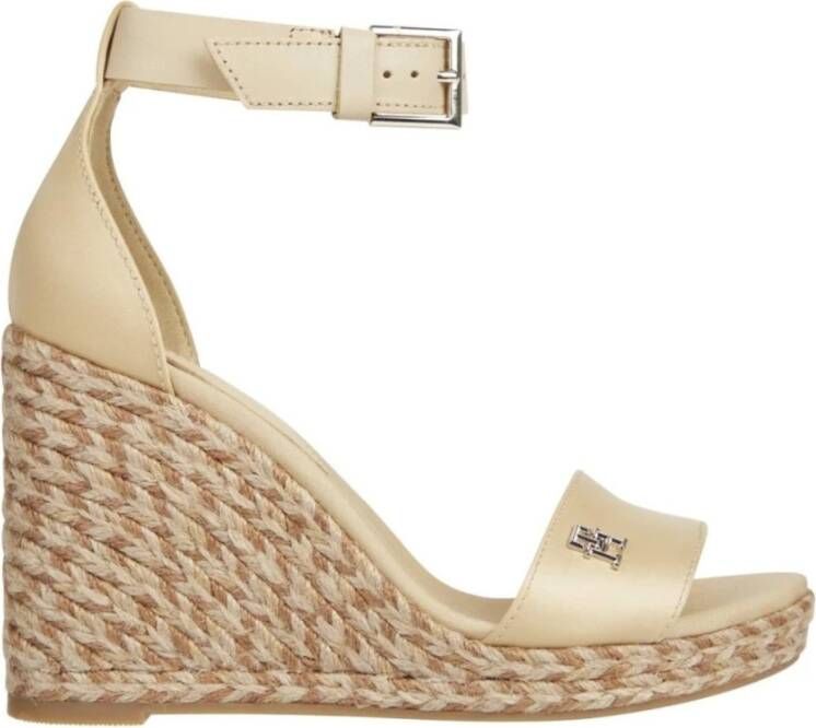 Tommy Hilfiger Beige Sleehak Sandaal voor Vrouwen Beige Dames