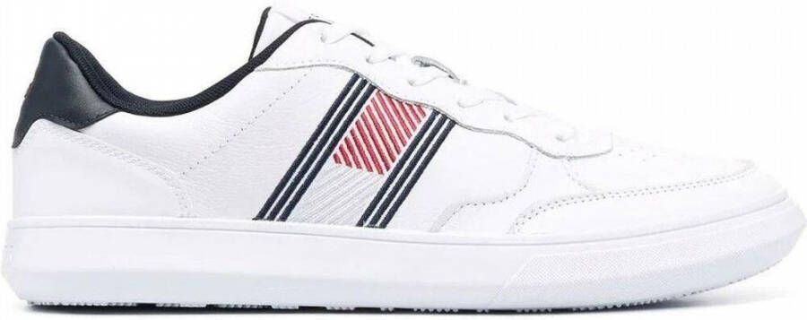 Tommy Hilfiger Sneakers ESSENTIAL LEATHER CUPSOLE EVO met logo opzij