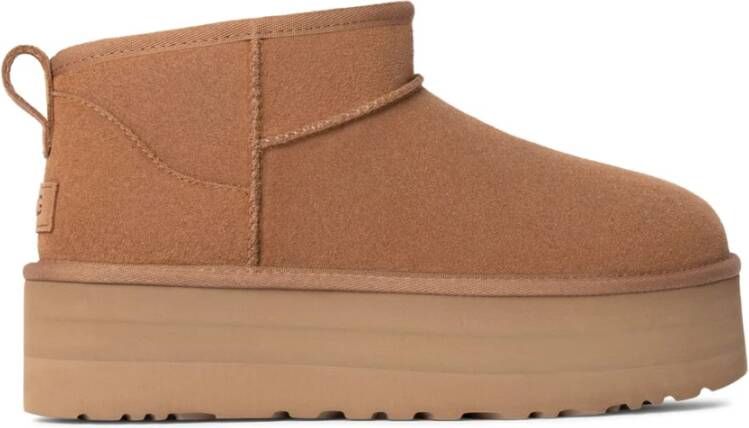 UGG Vachtlaarzen Dames W Classic Ultra Mini Platform Maat: 42 5 Materiaal: Suède Kleur: Cognac