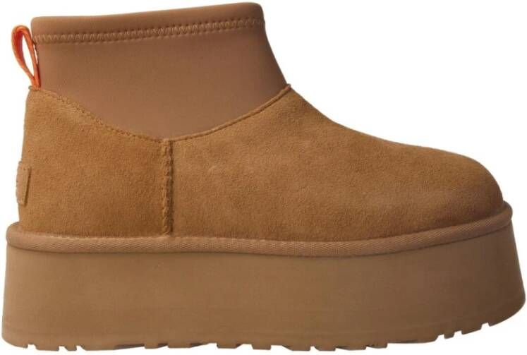 UGG Vachtlaarzen Dames W Classic Mini Dipper Maat: 41 Materiaal: Suède Kleur: Cognac