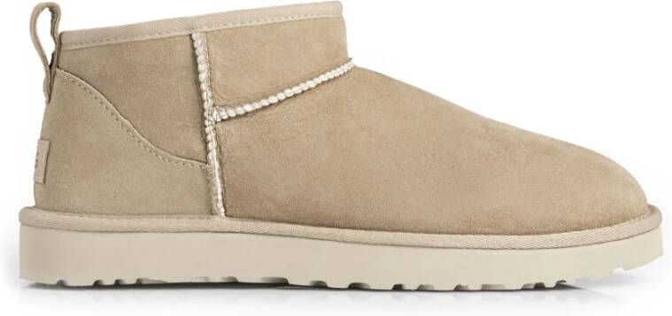 UGG Vachtlaarzen Dames W Classic Ultra Mini Maat: 43 Materiaal: Suède Kleur: Beige