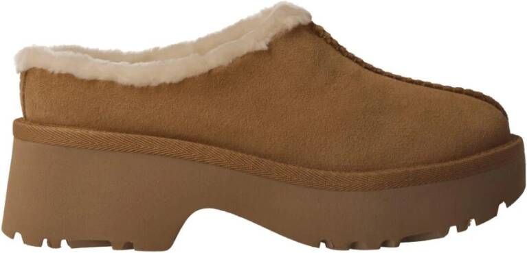 UGG Clogs Dames New Heights Cozy Clog Maat: 43 Materiaal: Suède Kleur: Cognac