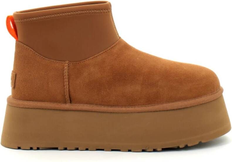 UGG Vachtlaarzen Dames W Classic Mini Dipper Maat: 41 Materiaal: Suède Kleur: Cognac