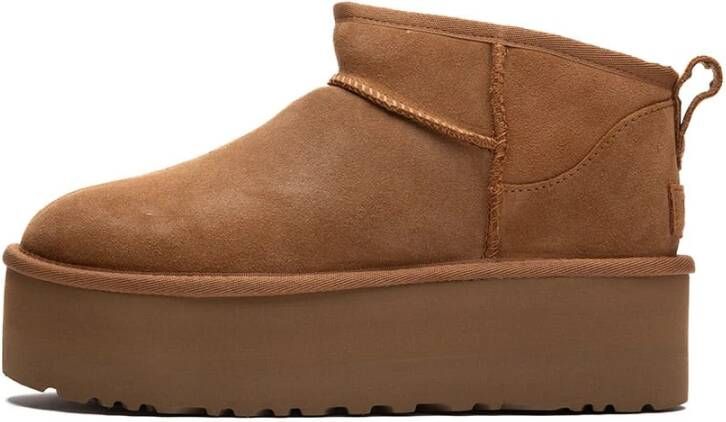 UGG Vachtlaarzen Dames W Classic Ultra Mini Platform Maat: 37 Materiaal: Suède Kleur: Cognac