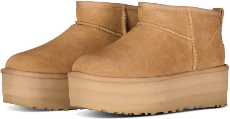 UGG Vachtlaarzen Dames W Classic Ultra Mini Platform Maat: 42 Materiaal: Suède Kleur: Cognac