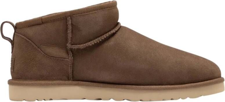 UGG Vachtlaarzen Heren Classic Ultra Mini Maat: 41 Materiaal: Suède Kleur: Taupe