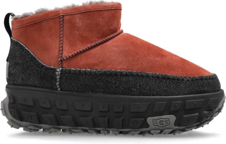 Ugg Venture Daze Ultra Mini-laars in Red Jasper Black