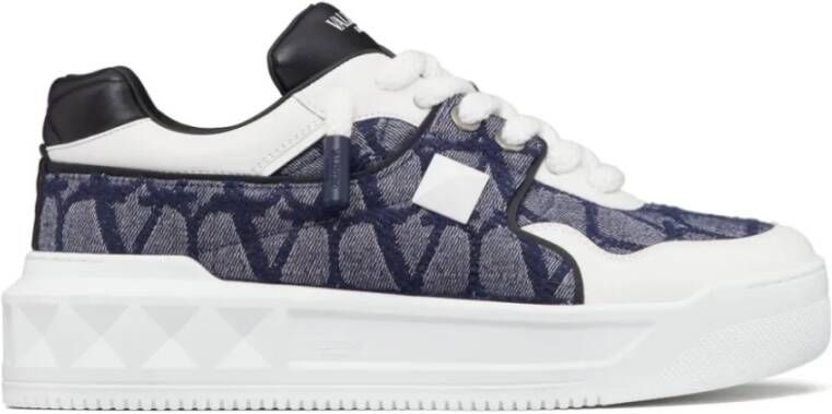 Valentino Garavani Blauwe Sneakers met Iconographe Jacquard Stof Blue Heren