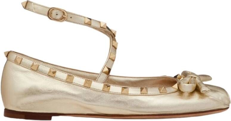 Valentino Garavani Gouden Ballerina Flats Elegant Chic Stijl Yellow Dames