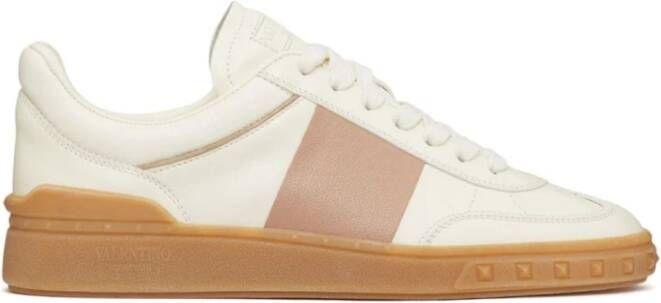 Valentino Garavani Ivoorwitte lage sneakers met studs Beige Dames